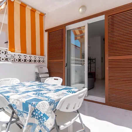 2 Bedrooms Altamar En Playa De Americas 아로나