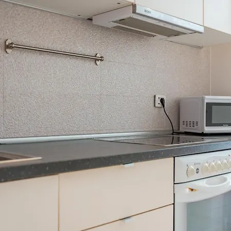 2 Bedrooms Altamar En Playa De Americas Arona (Tenerife)