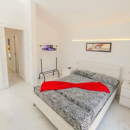 2 Bedrooms Altamar En Playa De Americas *