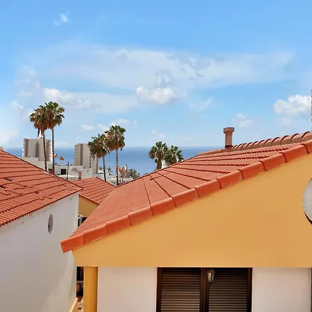 Apartamento 2 Bedrooms Altamar En Playa De Americas