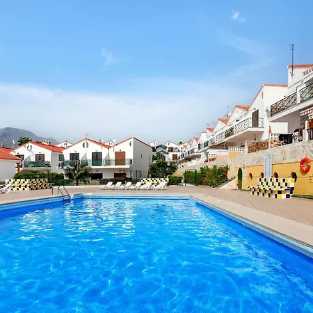 2 Bedrooms Altamar En Playa De Americas